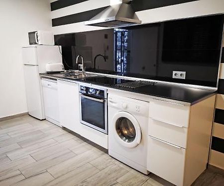 Conil Red-Black Apartment Коніль-де-ла-Фронтера Екстер'єр фото